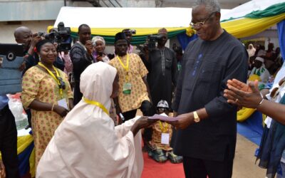 Lt. Gen. TY Danjuma donates $500,000 to the University of Medical Sciences (UNIMED), Ondo State..